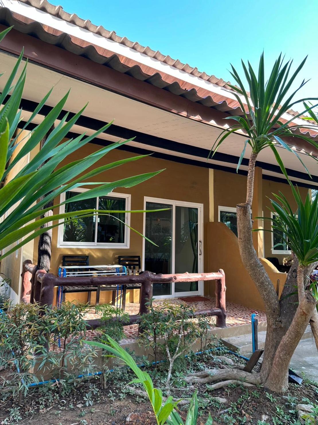 Sea Shell Beach Resort Koh Lanta Exterior photo