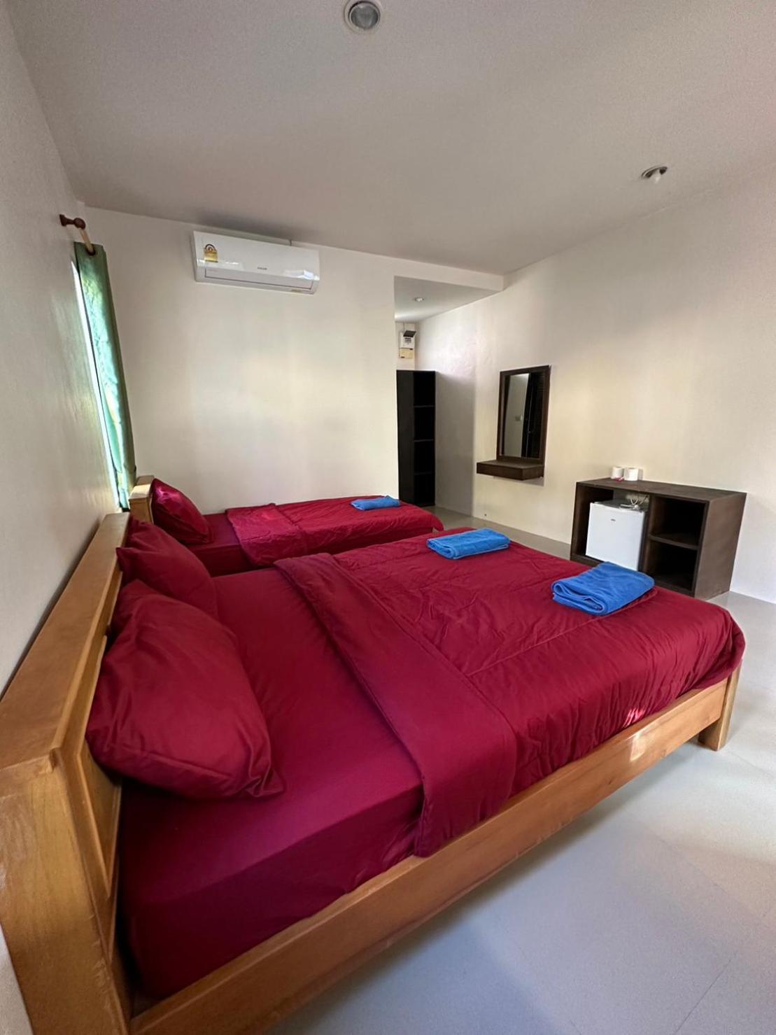Sea Shell Beach Resort Koh Lanta Exterior photo