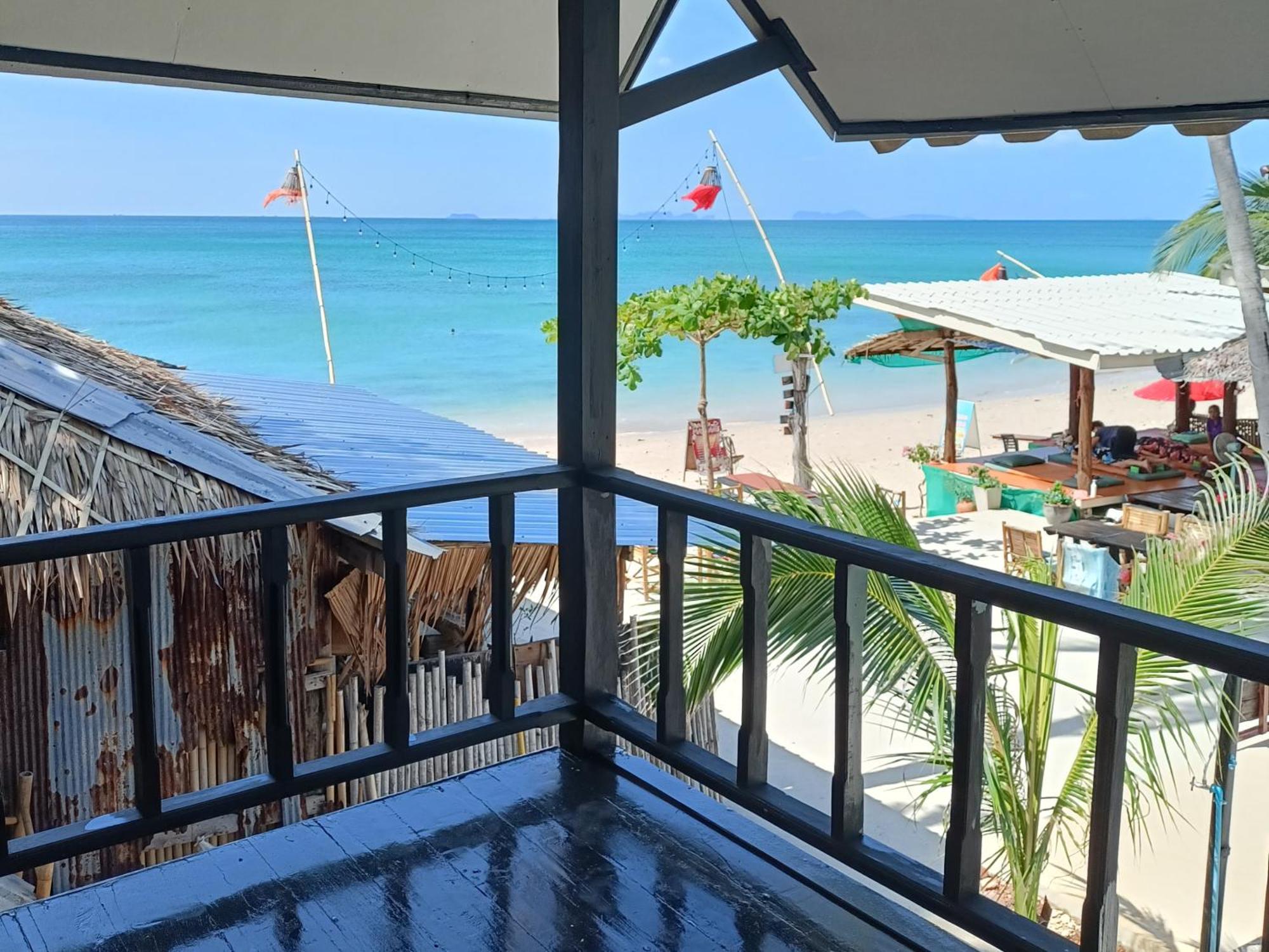Sea Shell Beach Resort Koh Lanta Exterior photo