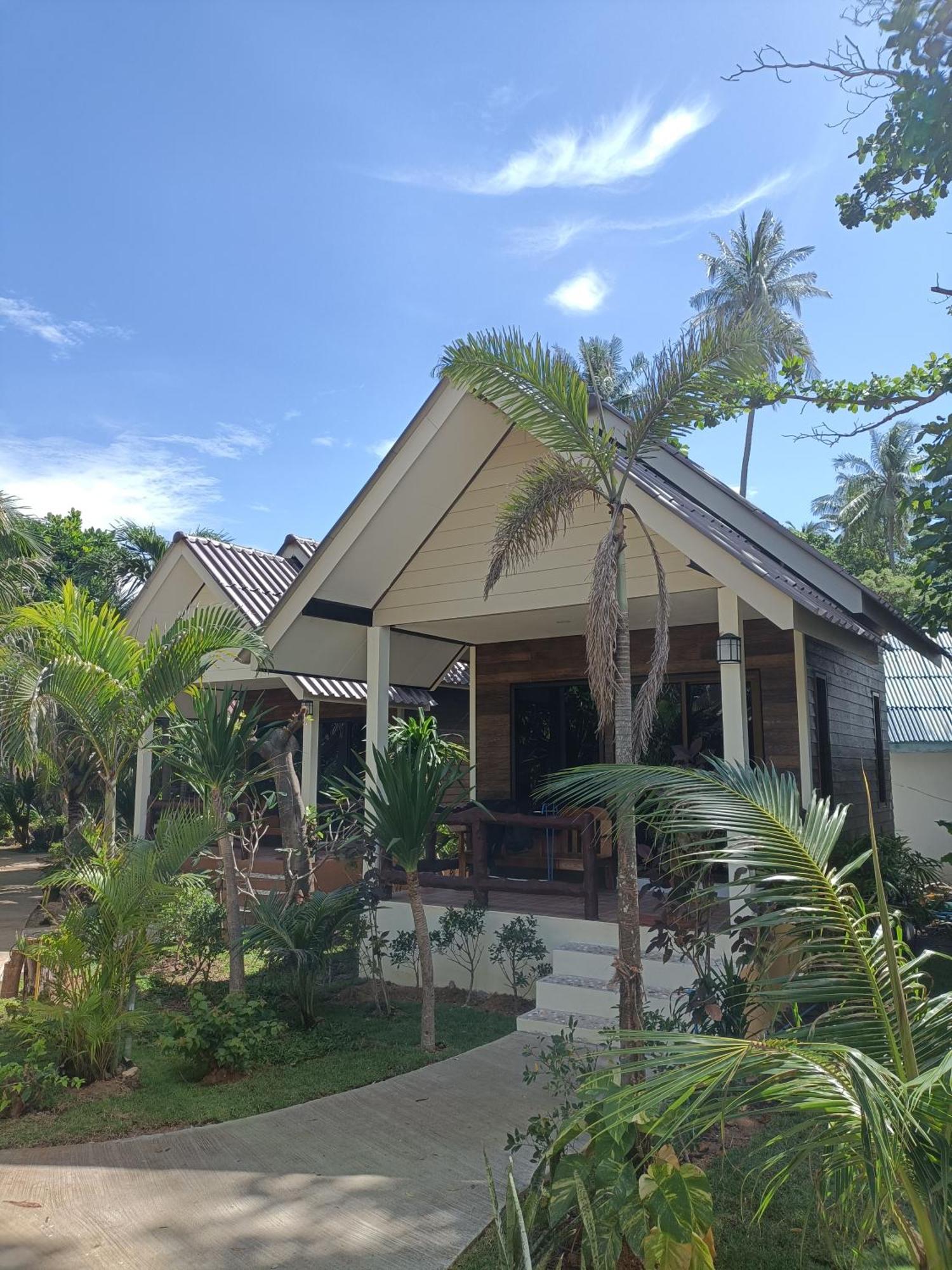 Sea Shell Beach Resort Koh Lanta Exterior photo