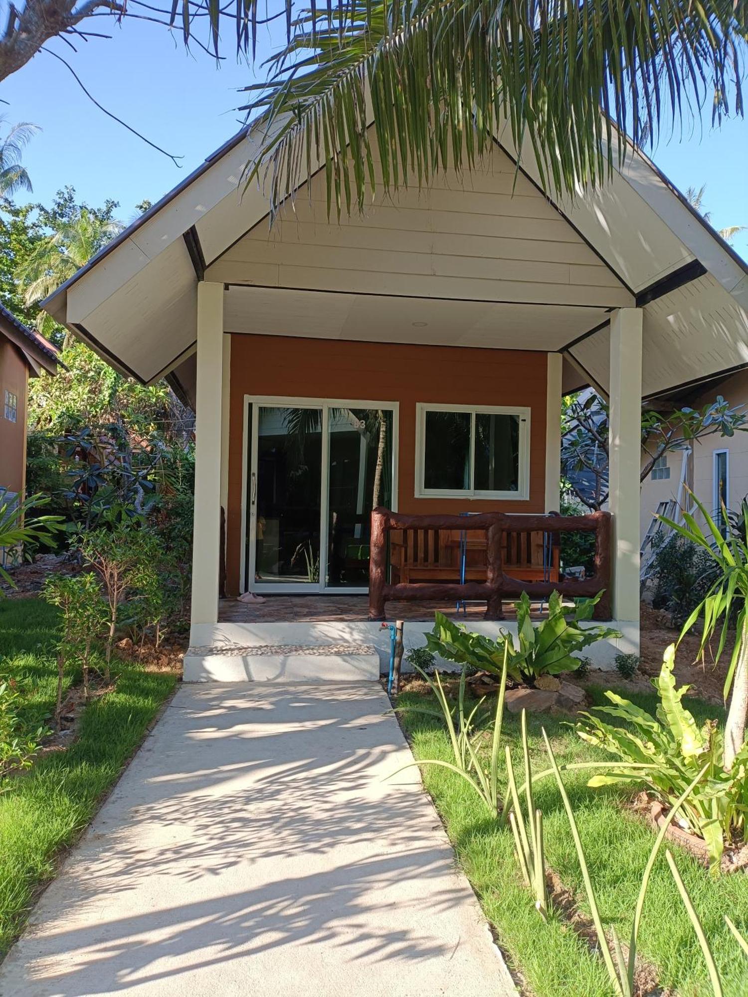 Sea Shell Beach Resort Koh Lanta Exterior photo