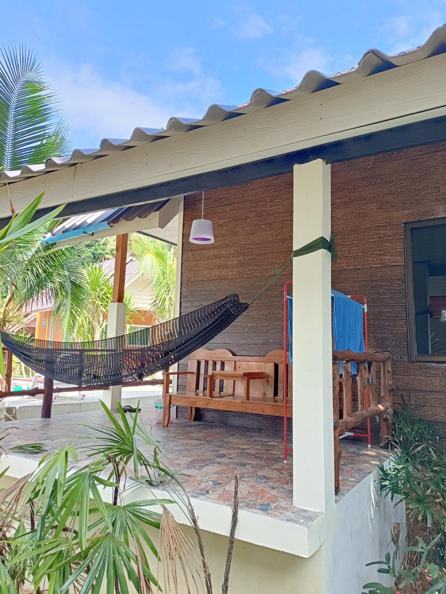 Sea Shell Beach Resort Koh Lanta Exterior photo