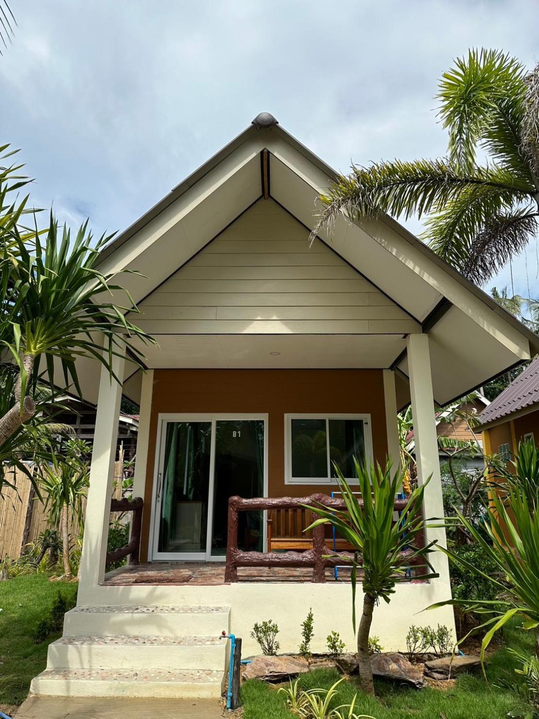 Sea Shell Beach Resort Koh Lanta Exterior photo