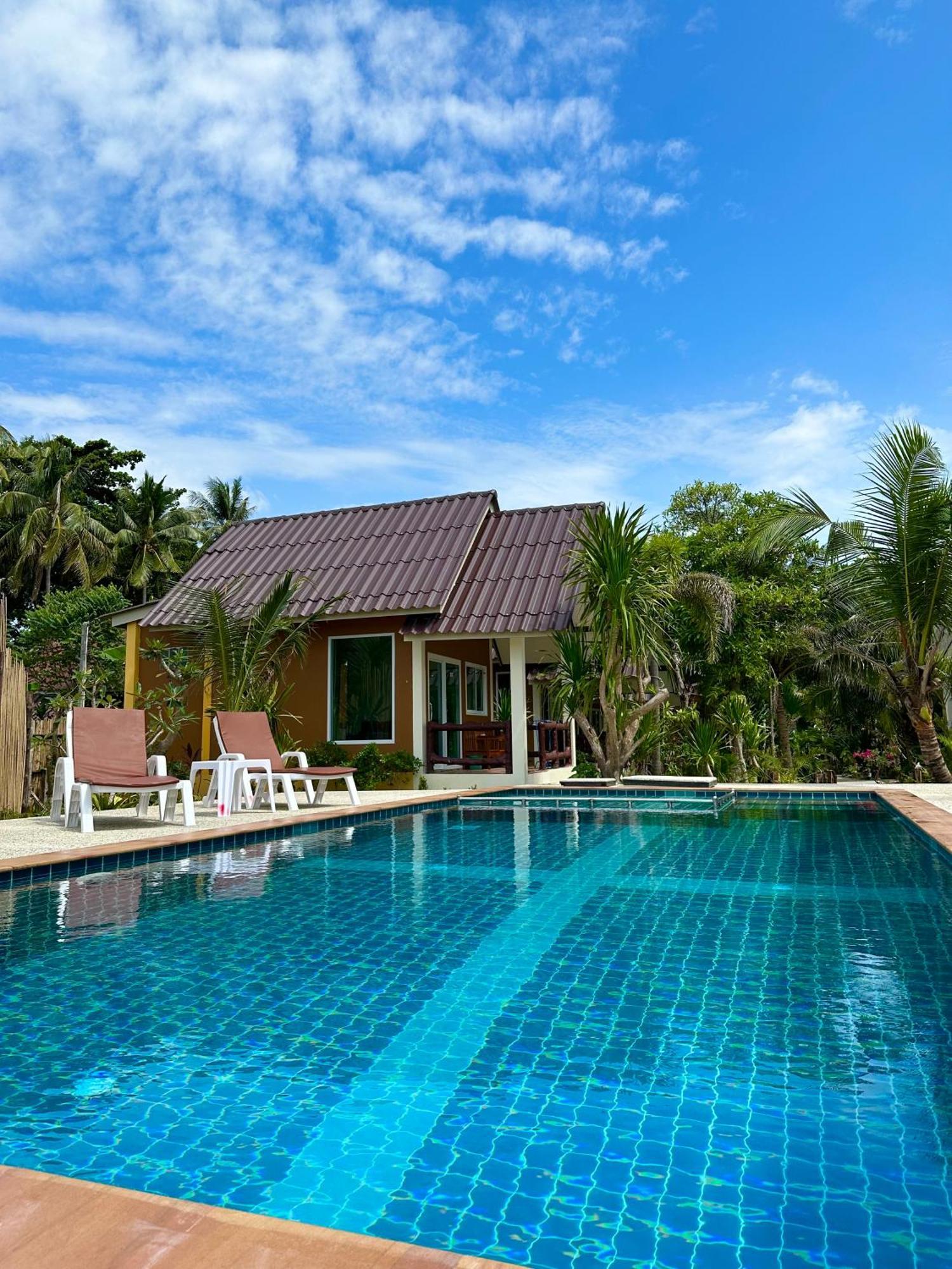 Sea Shell Beach Resort Koh Lanta Exterior photo